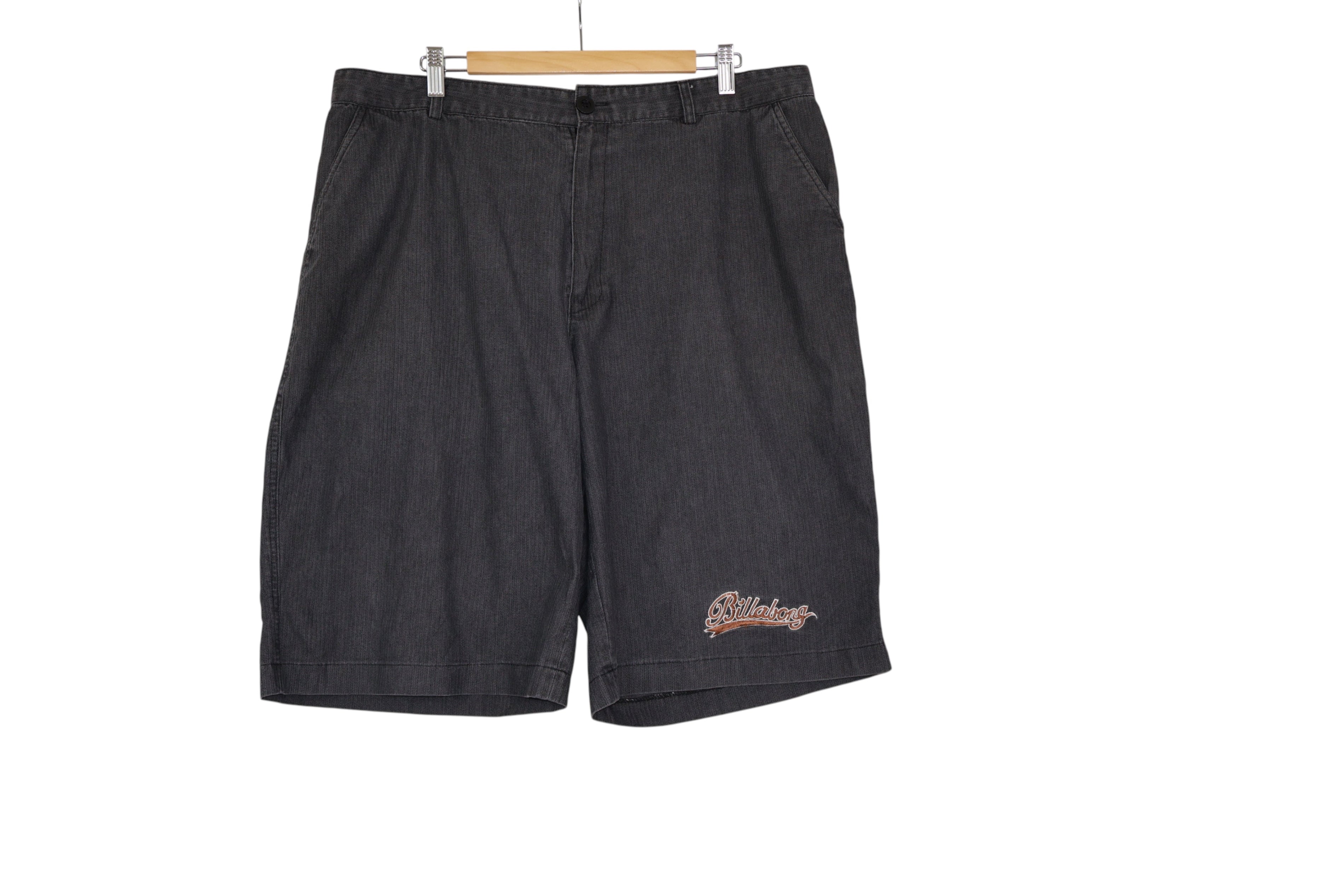 Billabong Vintage Shorts (size 34)