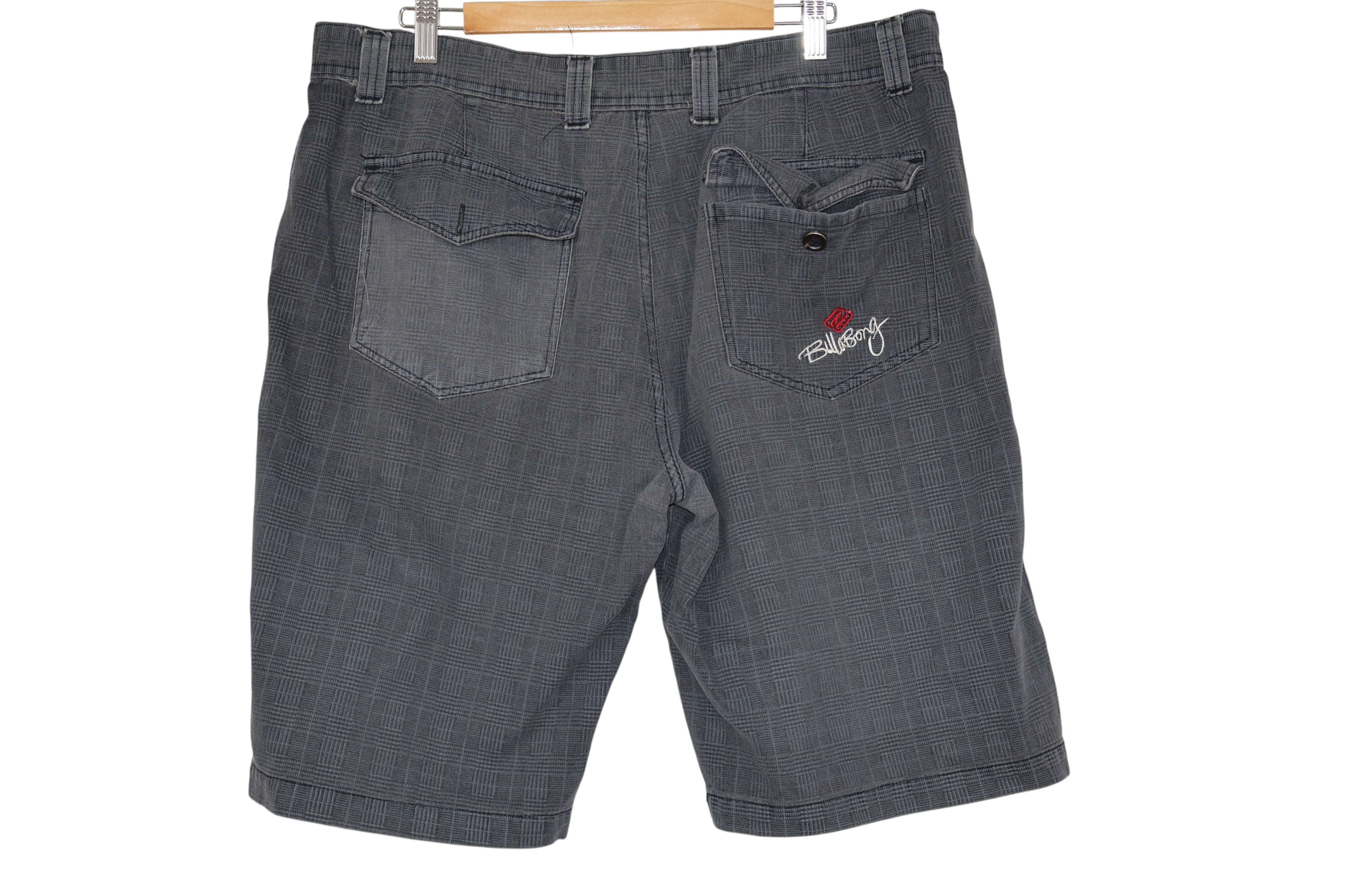 Vintage Billabong Walk Shorts (size 38)